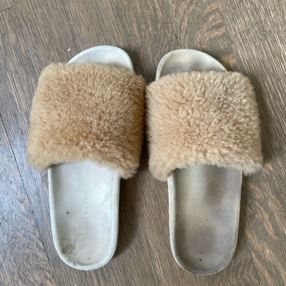 Jenni Kayne Tan Shearling Fur Slides